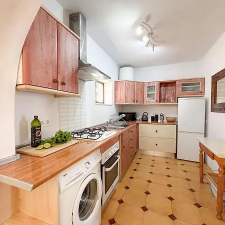 A2407 Charming Townhouse With Sea Views And Pool Holiday home