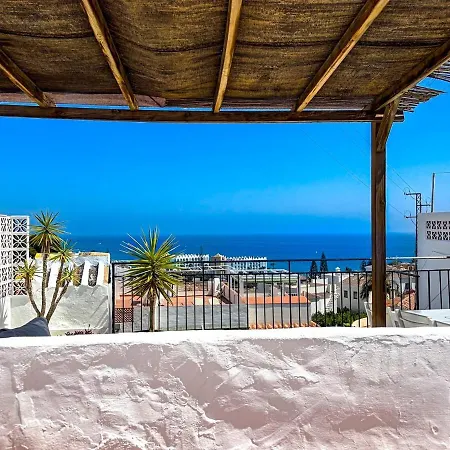 A2407 Charming Townhouse With Sea Views And Pool Holiday home *